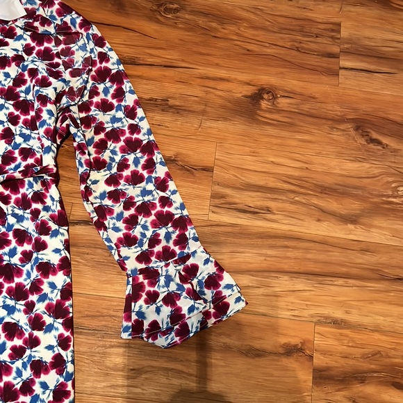 Gorgeous Banaba Republic Dress - Picture 2 of 8